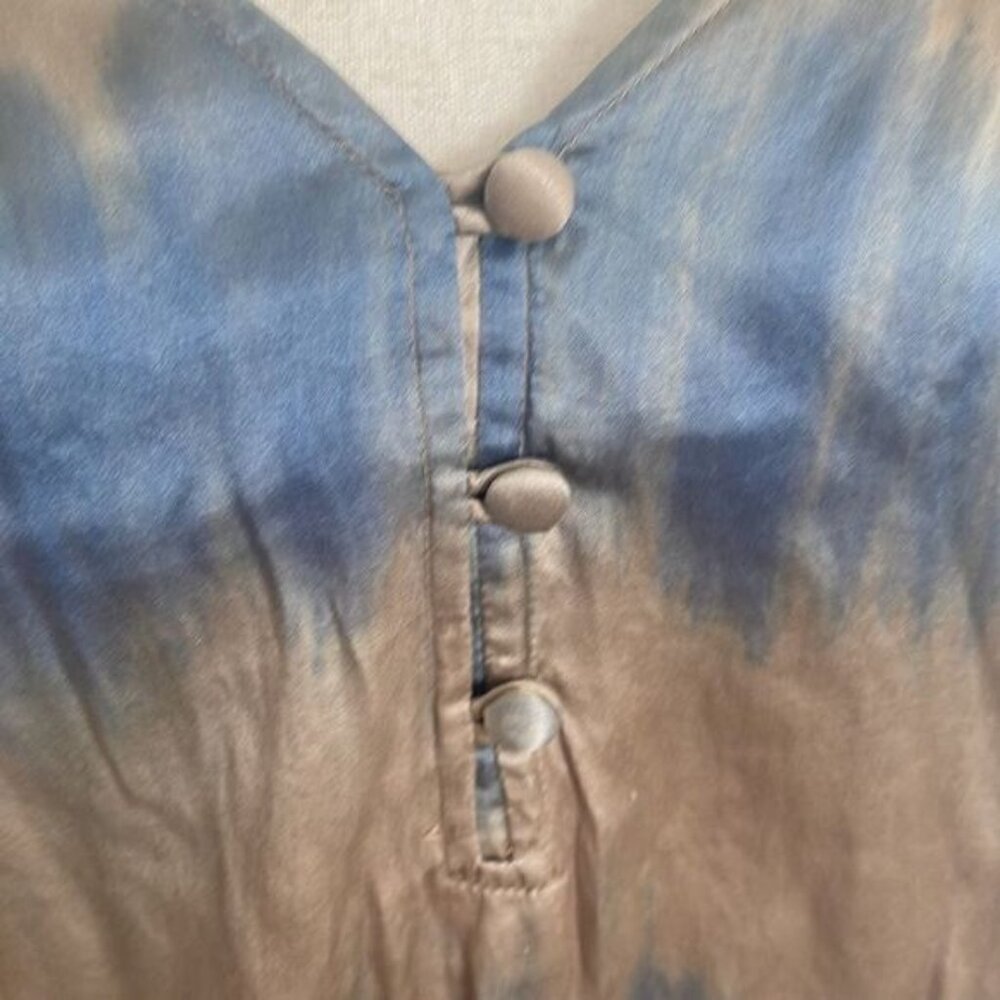 Beautiful Silk summer top - Picture 3 of 6